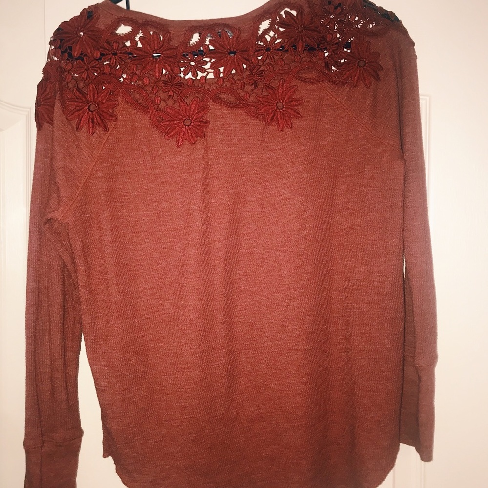AE long sleeve with lace back